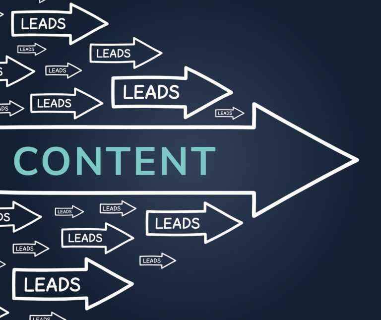 Hand drawing a sales business concept about content supporting